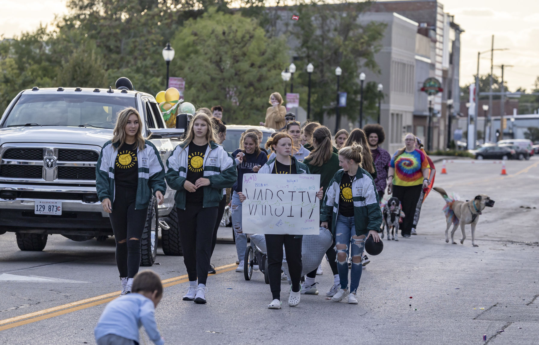 Mattoon homecoming parade 66 092221.JPG